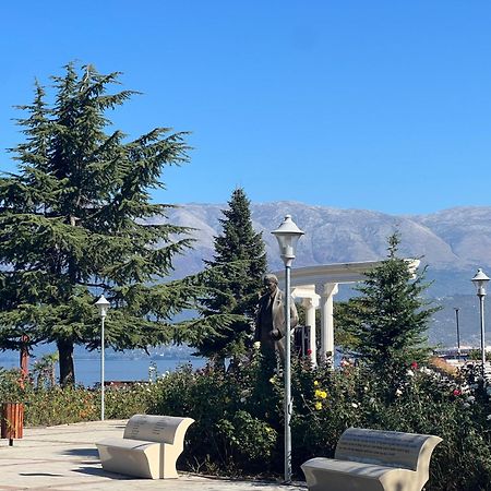 Charming House Apartment Pogradec Luaran gambar