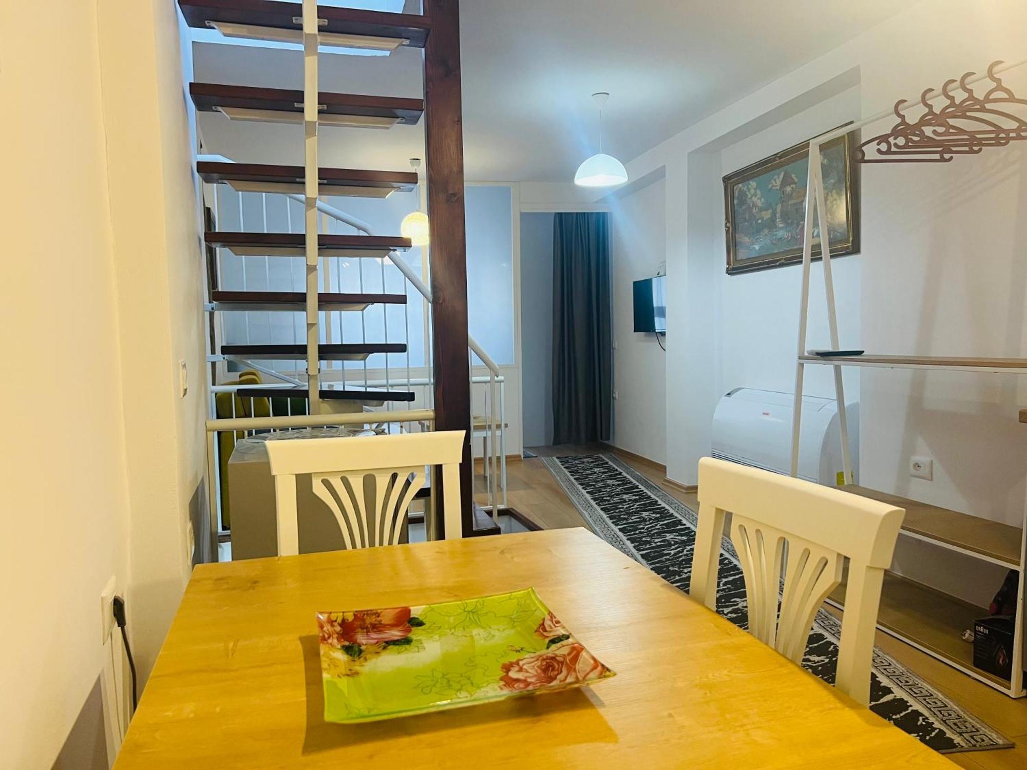 Charming House Apartment Pogradec Luaran gambar